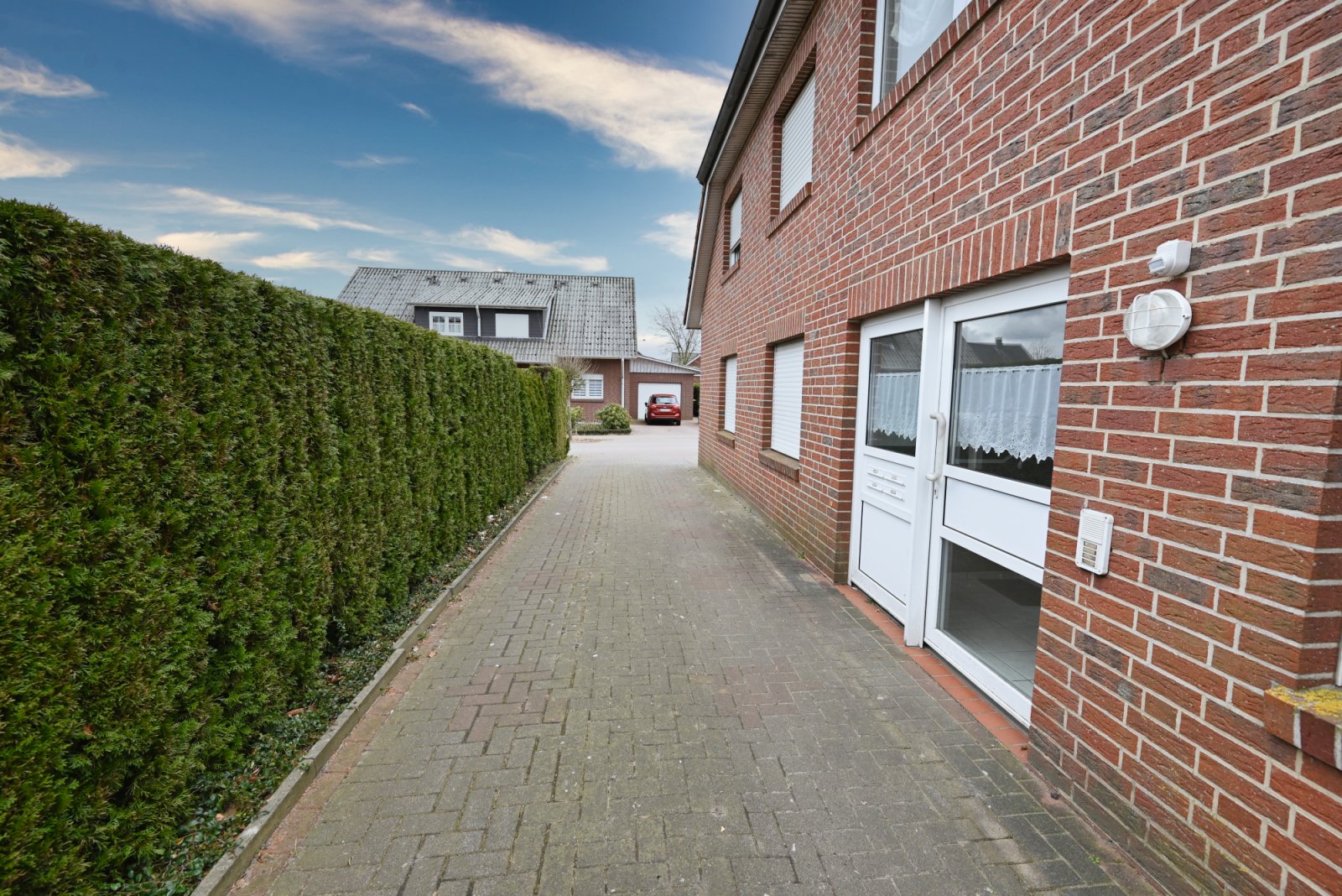 Vermietetes Mehrfamilienhaus als lukratives Renditeobjekt in guter Wohnlage!