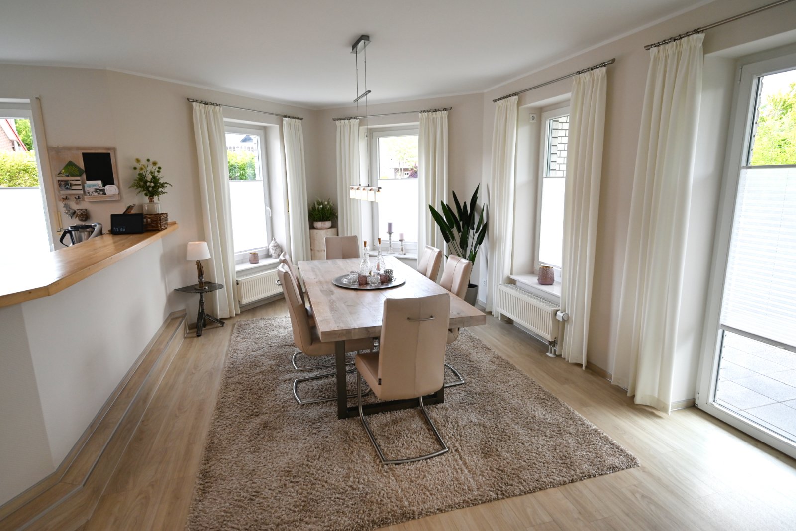 Traumhaftes Einfamilienhaus auf großem Grundstück in idyllischer Siedlungsrandlage!