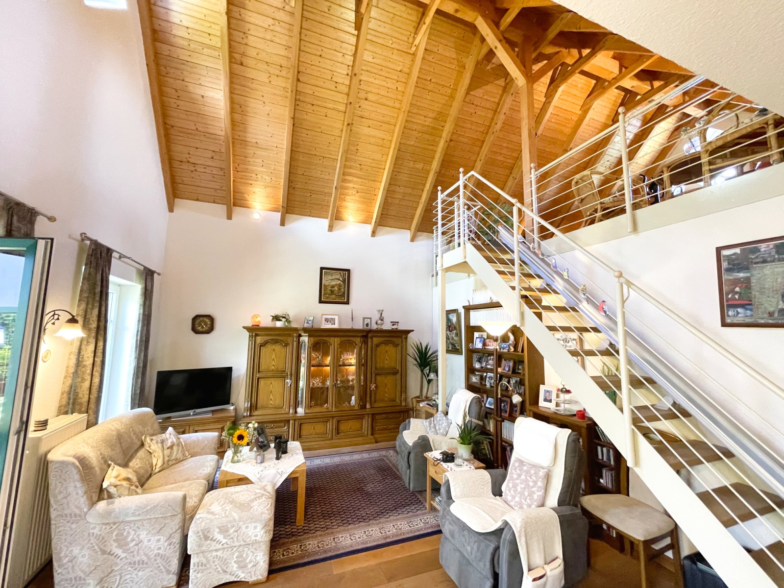 Moderne Doppelhaushälfte mit Einbauküche, Galerie, Garten und Carport! Quakenbrück - Hengelage