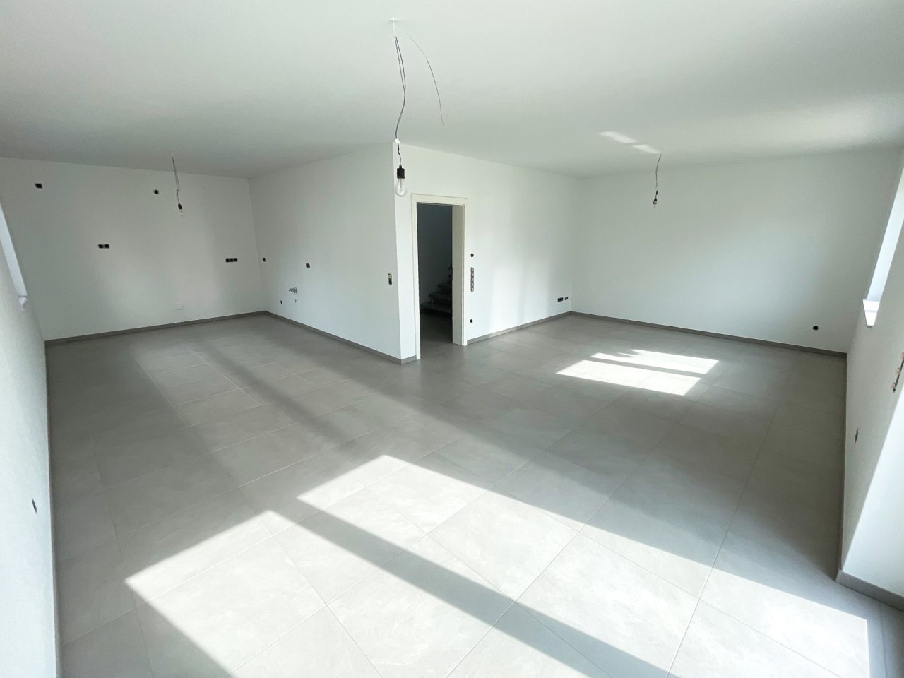Neuwertiges Einfamilienhaus in energieeffizienter Ausführung und schöner Wohnlage!