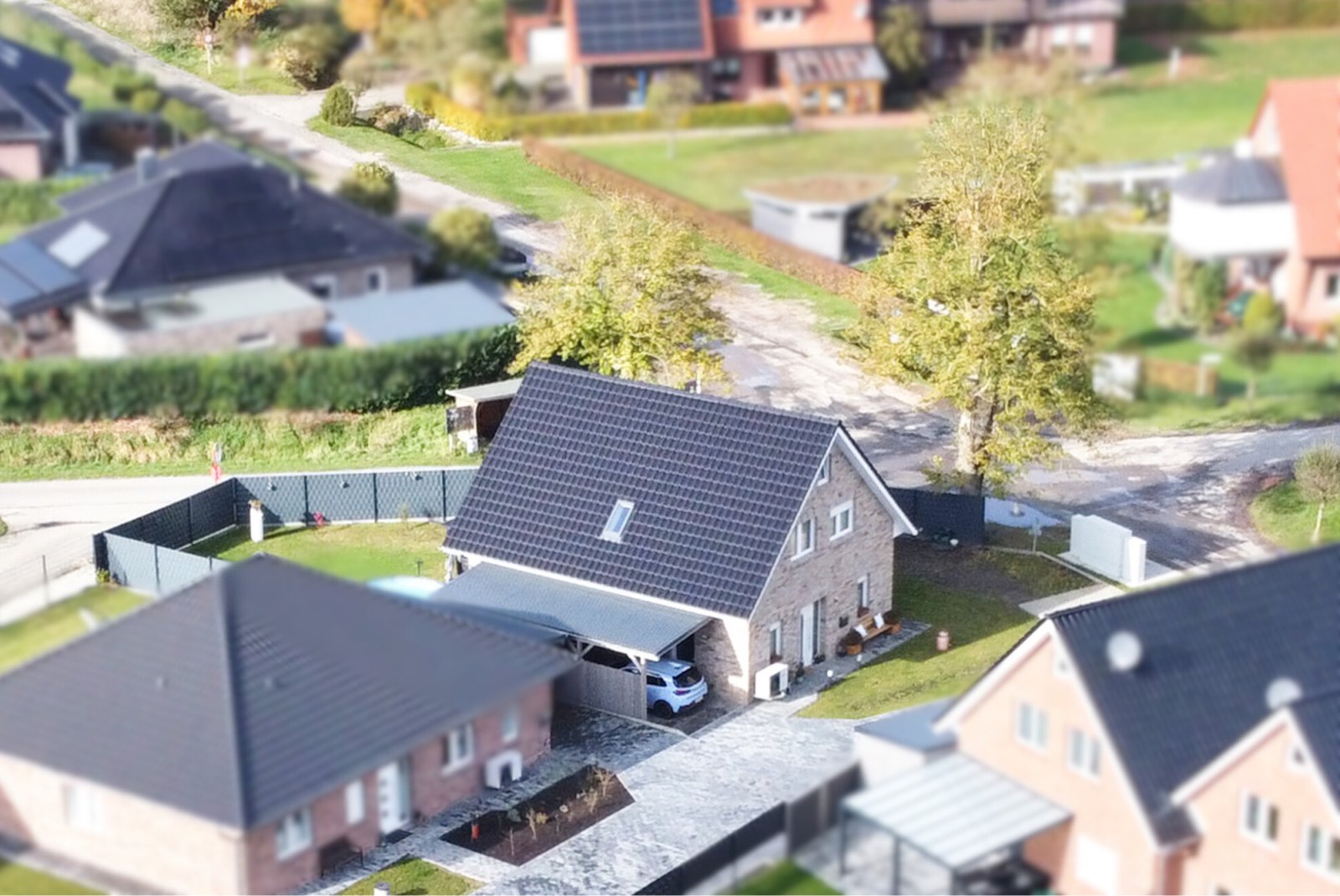 Neuwertiges Einfamilienhaus in energieeffizienter Ausführung und schöner Wohnlage!